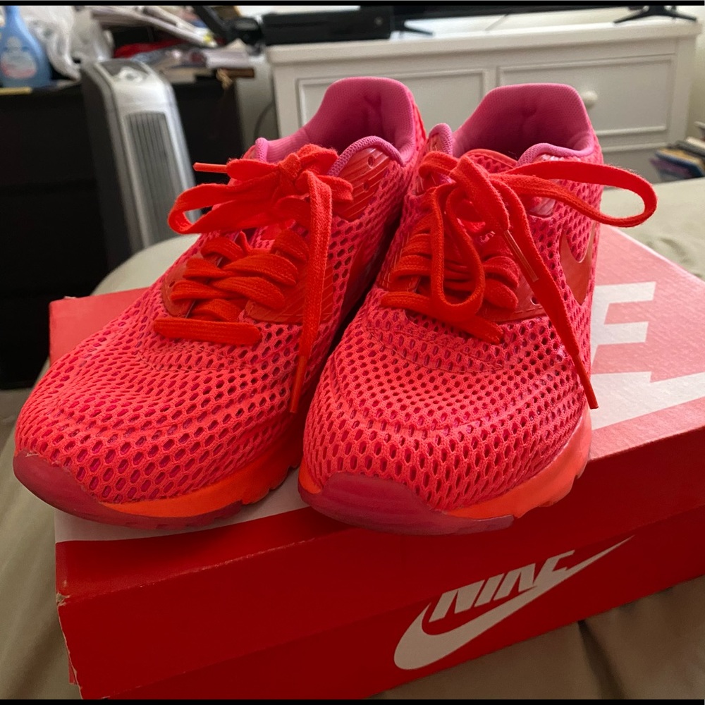 Womens Nike Air Max